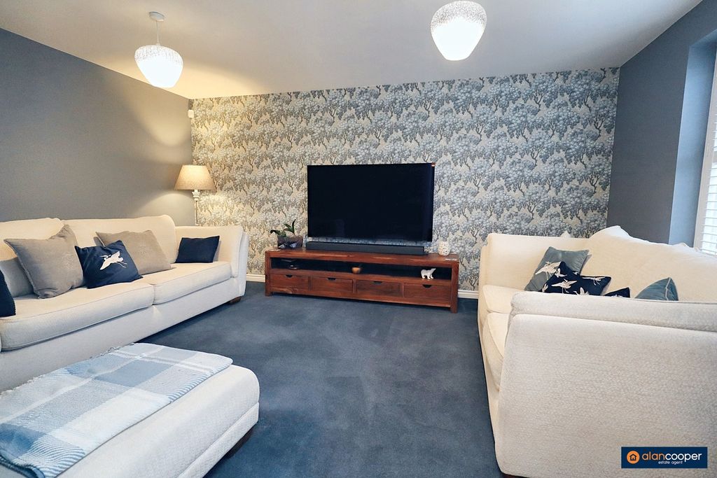 Property photo 3 of 33 3783746