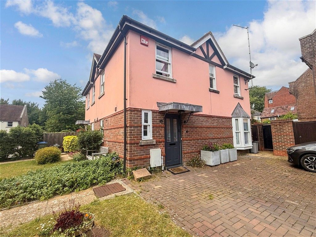 Property photo 1 of 11 Front
