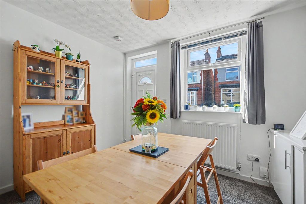 Property photo 2 of 18 Front Reception Room