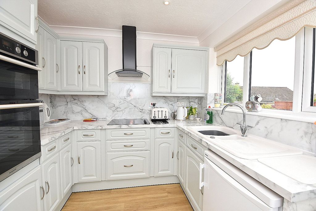 Property photo 3 of 15 Picture No. 03