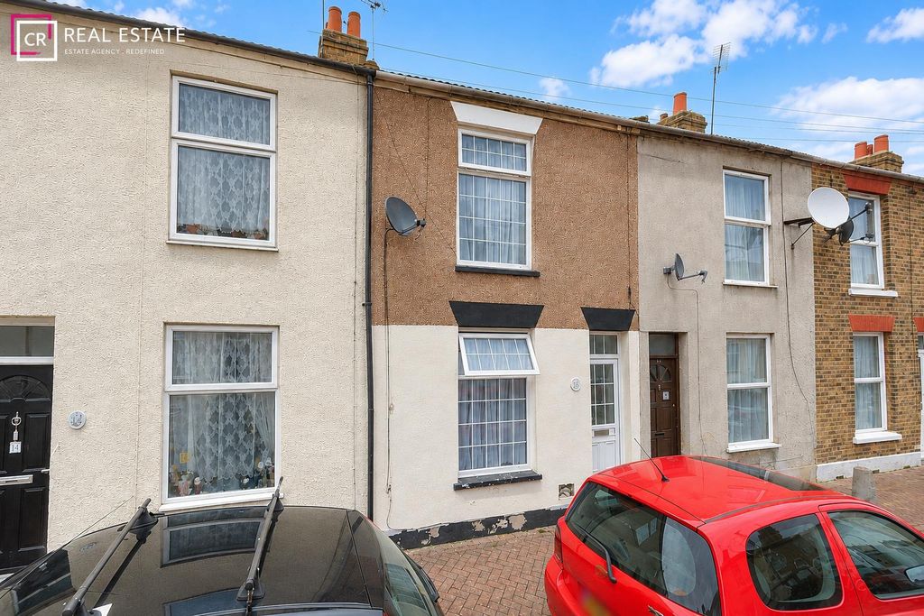 Property photo 1 of 8