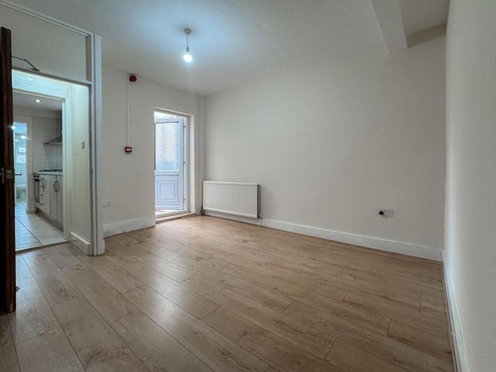 Property photo 1 of 6 1