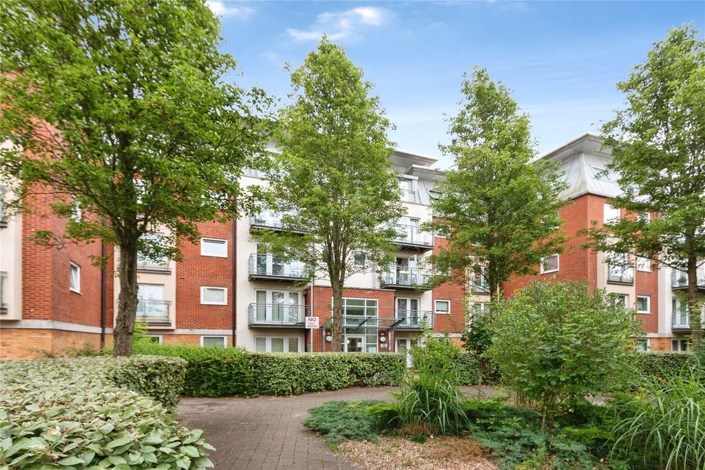 Property photo 1 of 17 Picture No. 05