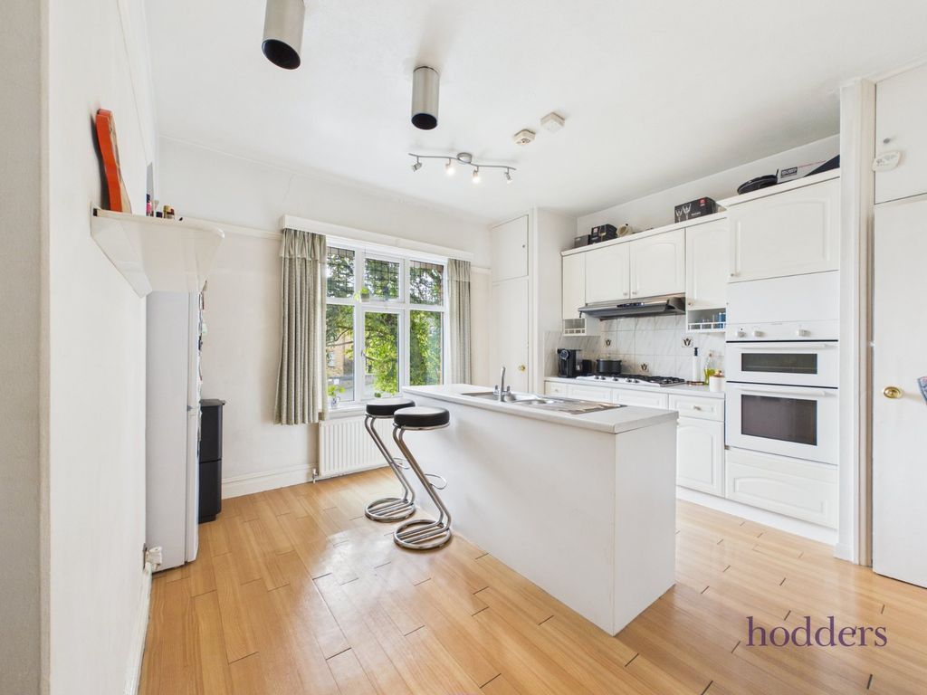 Property photo 2 of 11 Picture No. 16