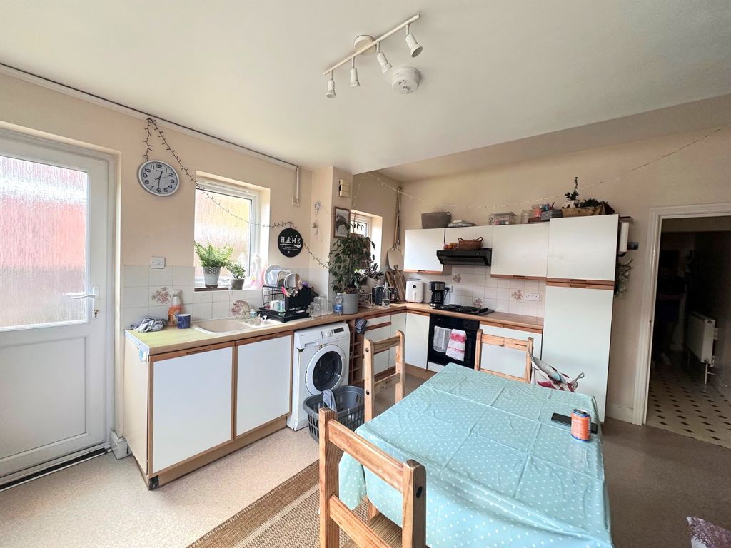 Property photo 2 of 7 Picture No. 06