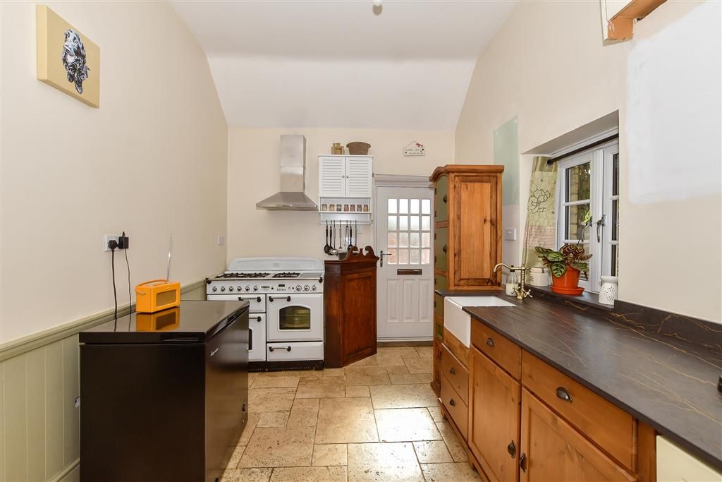 Property photo 2 of 18 Kitchen