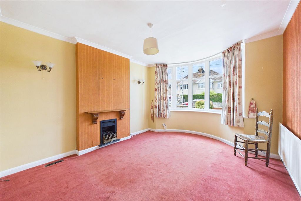 Property photo 3 of 18