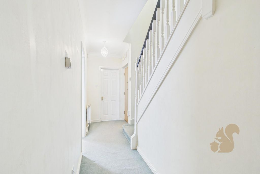 Property photo 3 of 17 Cam01659G0-Pr0790-Still005.Jpg
