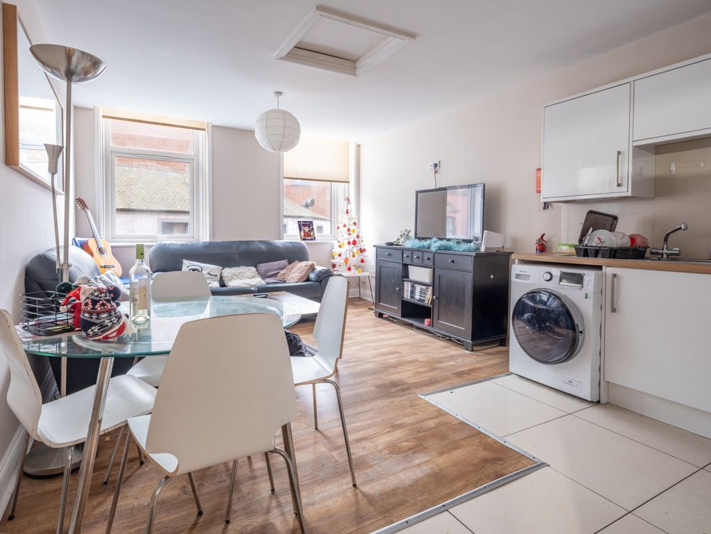 Property photo 1 of 7 3707350