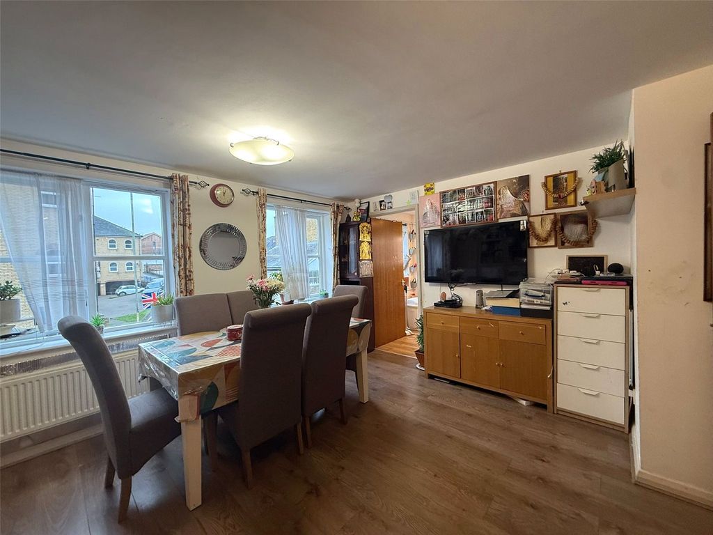 Property photo 2 of 11 Picture No. 10