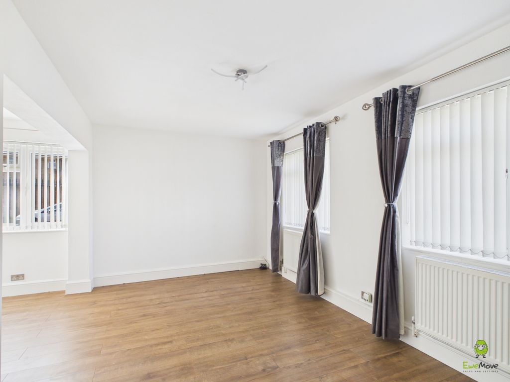 Property photo 2 of 8 Living Room - Presented By James Hillier Ewemove B