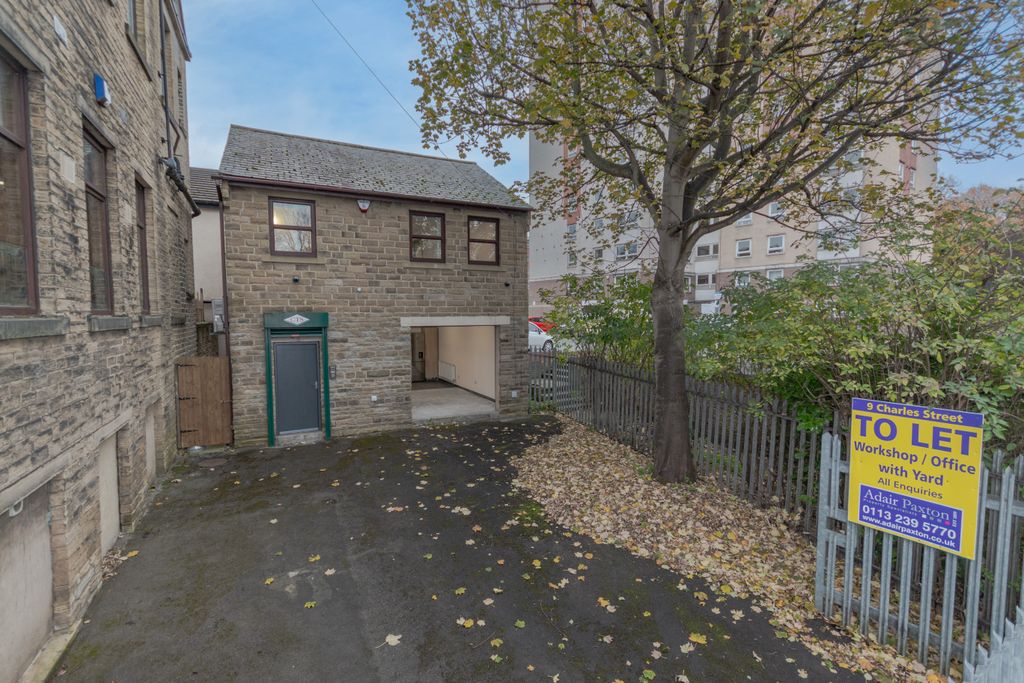 Property photo 1 of 8