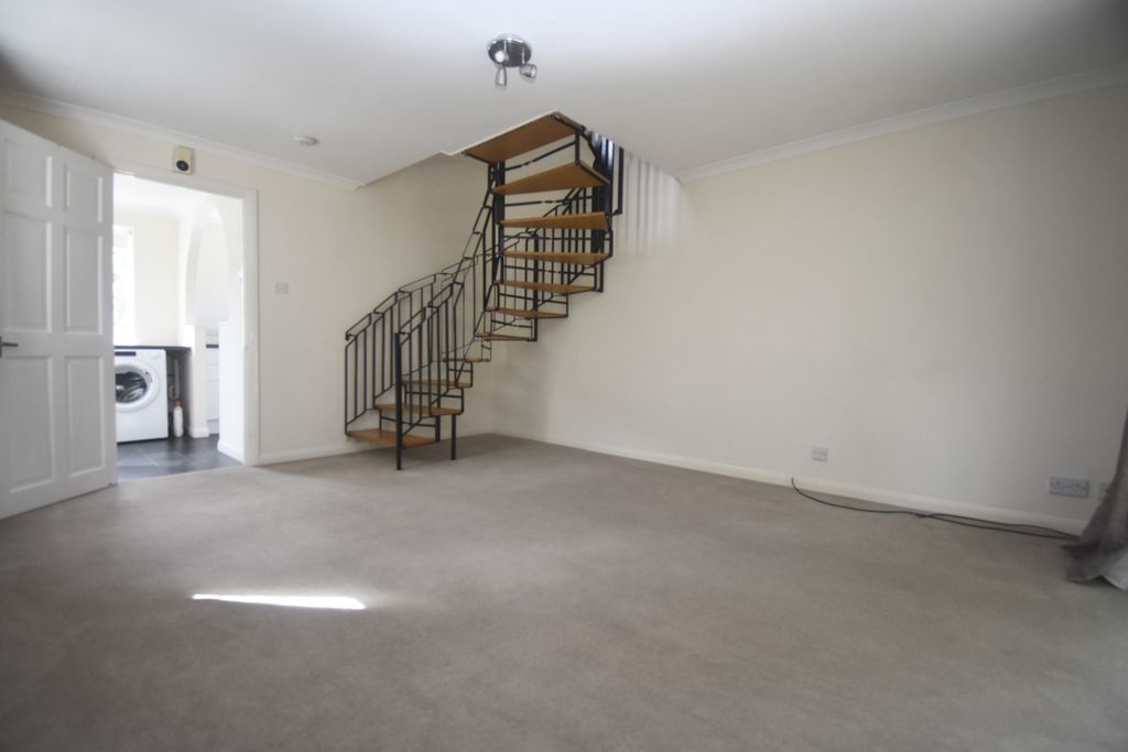 Property photo 3 of 13 Photo 11
