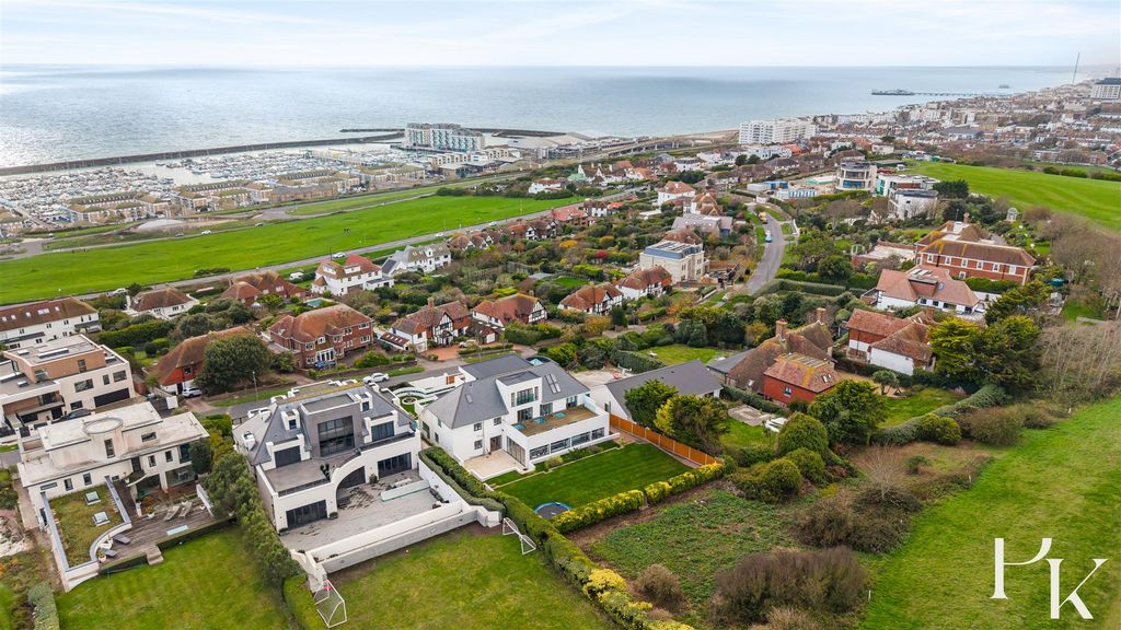 Additional image 45 of 5 bed detached house for saleRoedean Crescent, Brighton BN2