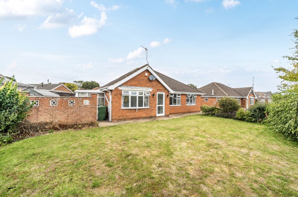 Property photo 1 of 11 1349851-10-68c177F468277