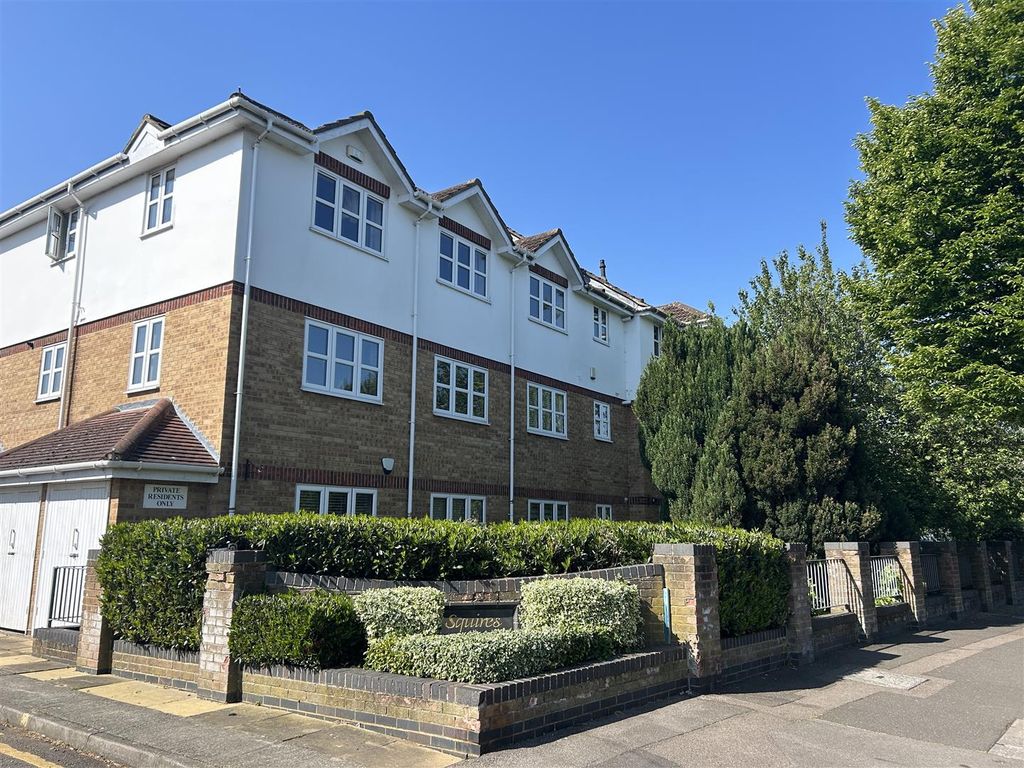 Property photo 1 of 6