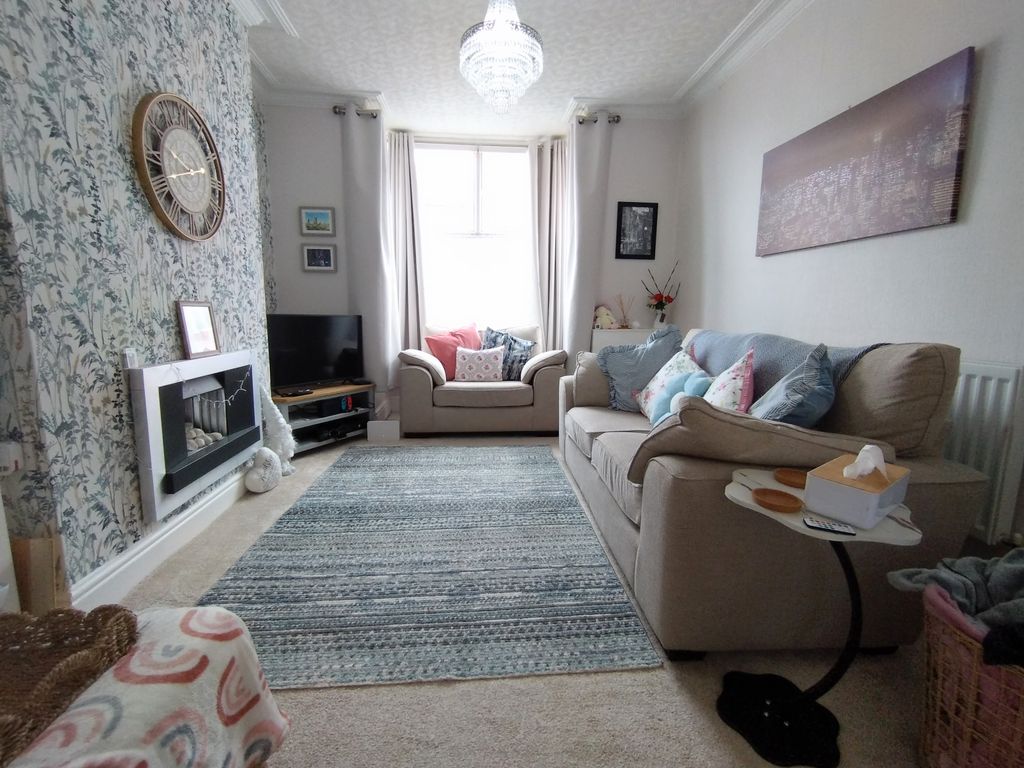 Property photo 2 of 23