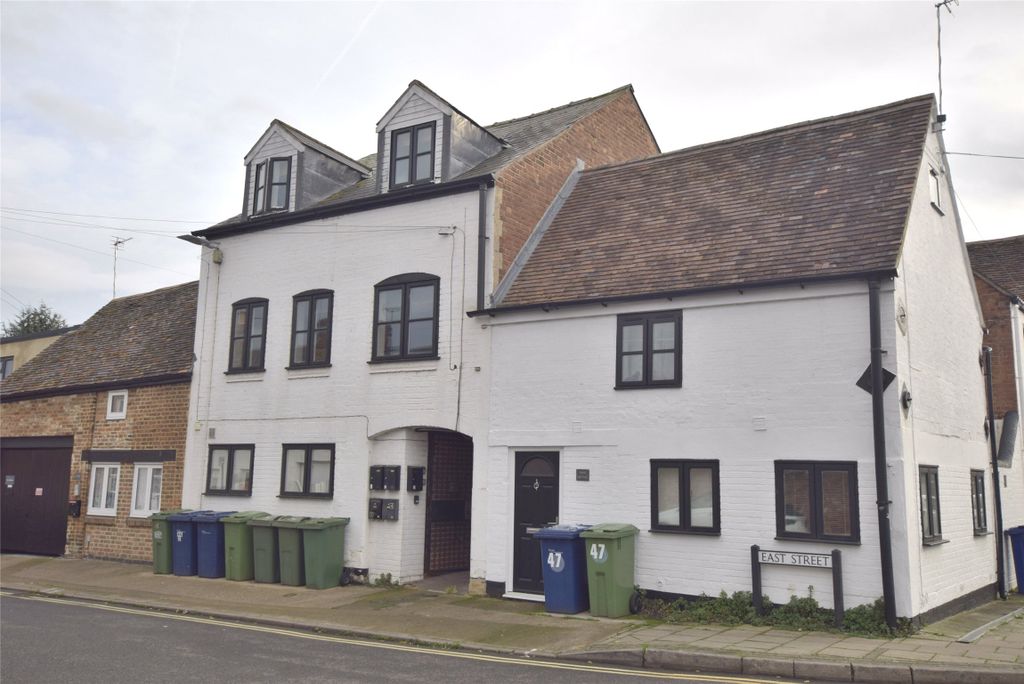 Property photo 1 of 7 Exterior