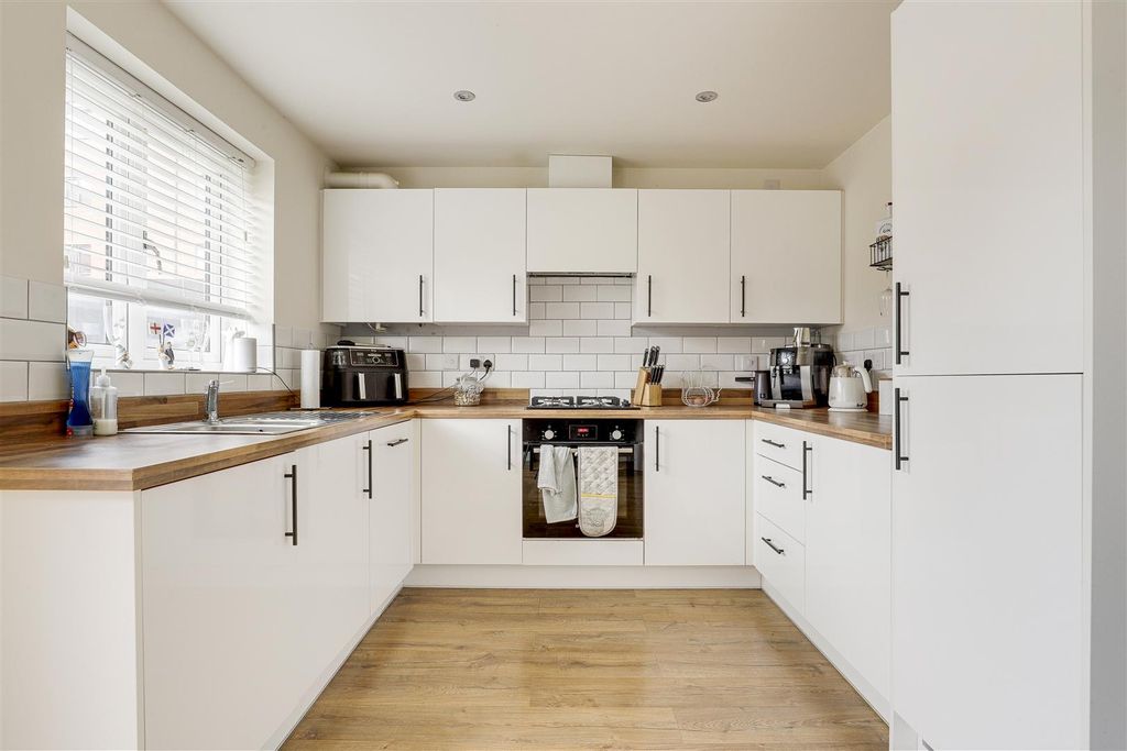 Property photo 2 of 20 14.Jpg