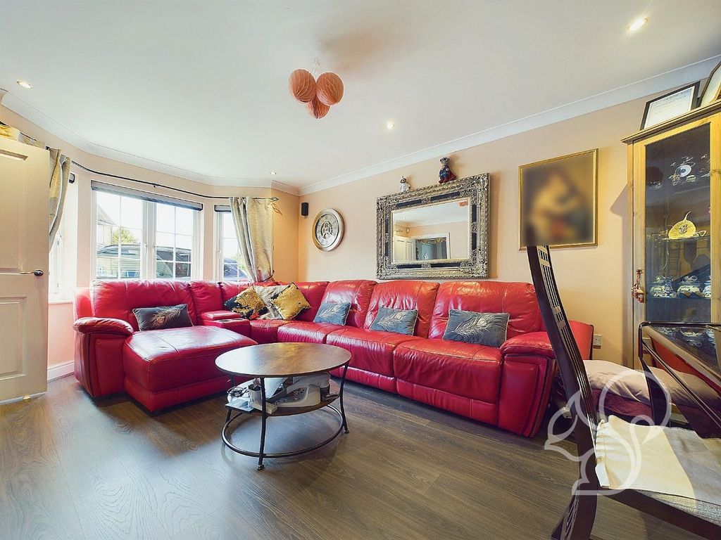 Property photo 3 of 28 Cam01659G0-Pr0087-Still002.Jpg