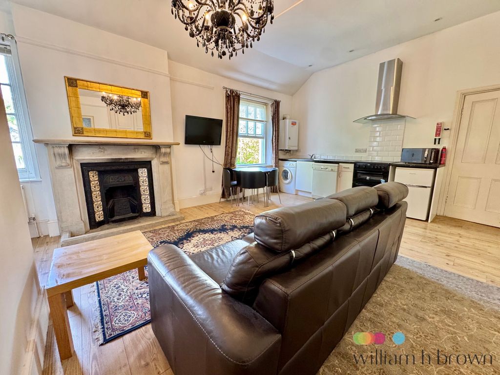 Property photo 3 of 12 Image