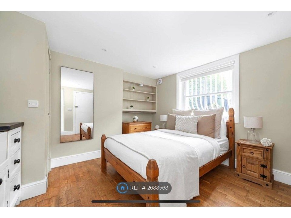 Property photo 1 of 11 First Room