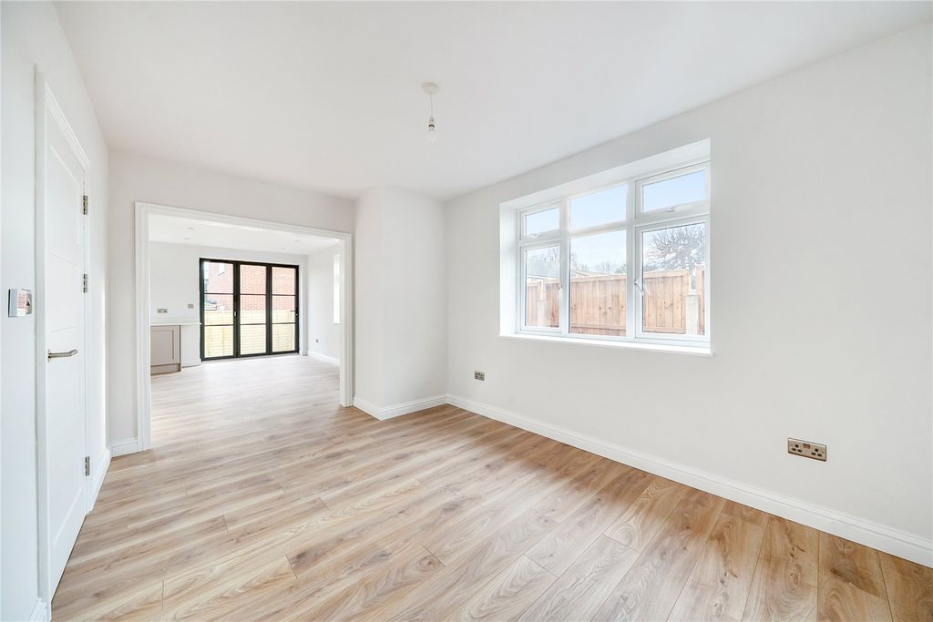 Property photo 3 of 25 Picture 3