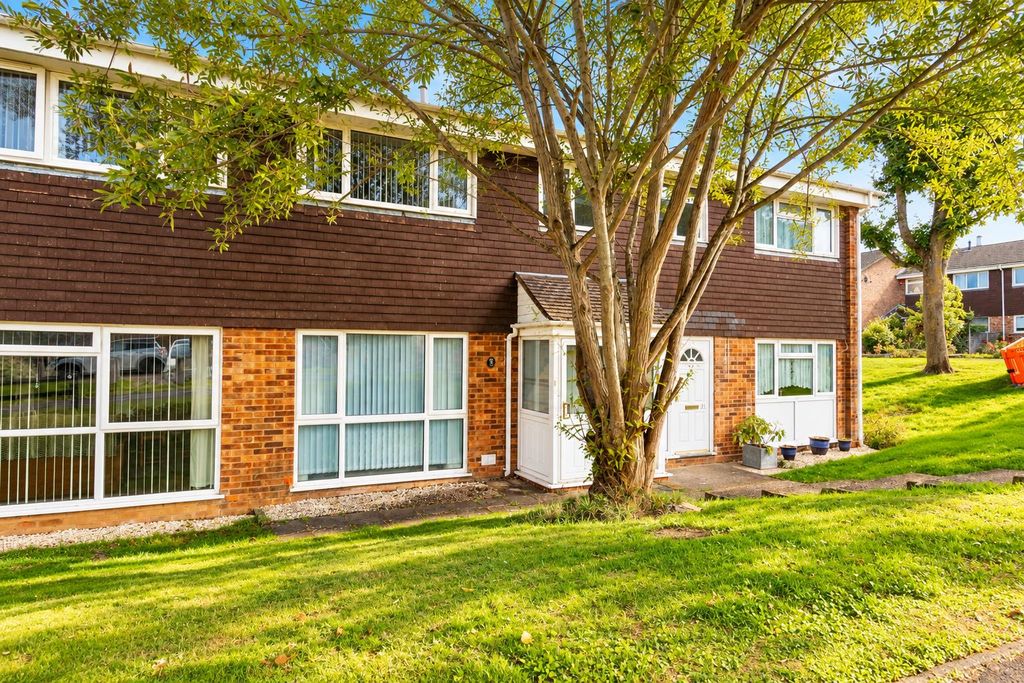 Property photo 1 of 28