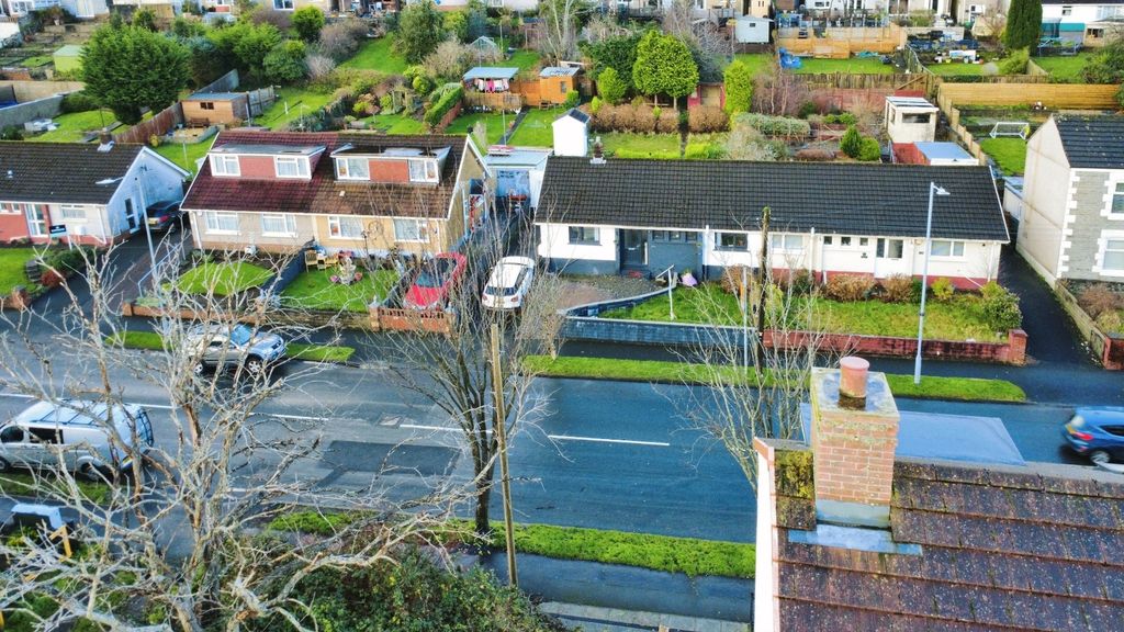 Property photo 1 of 29 4674690