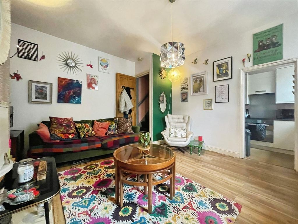 Property photo 3 of 15 Living Room