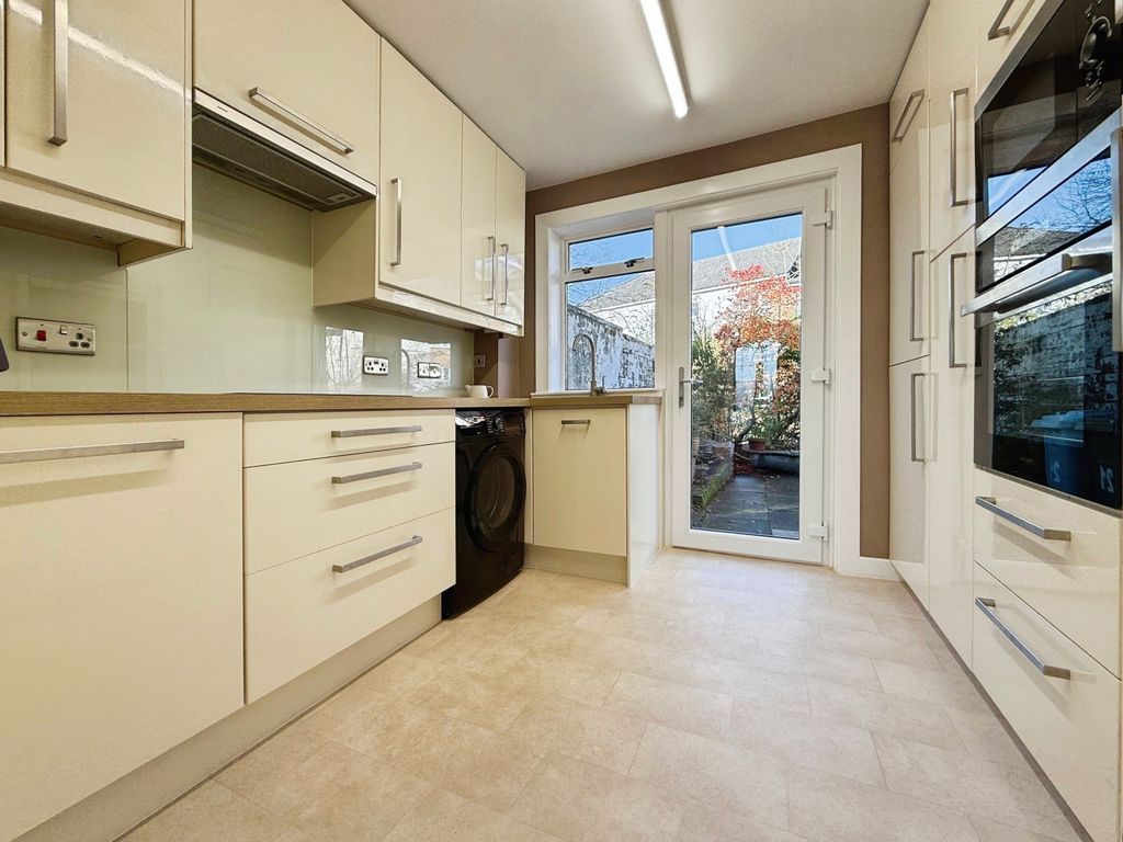 Property photo 1 of 29 Kitchen