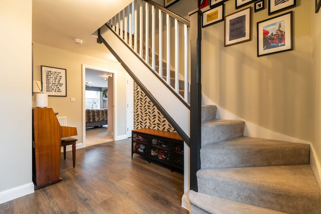 Property photo 3 of 56