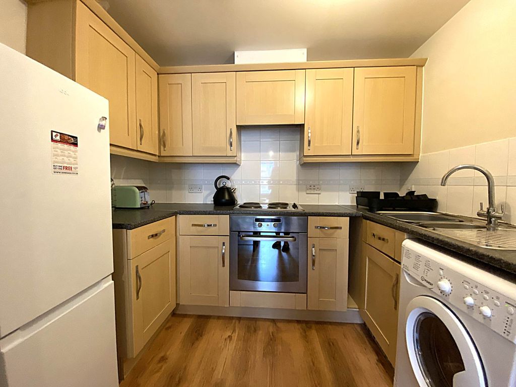 Property photo 2 of 9