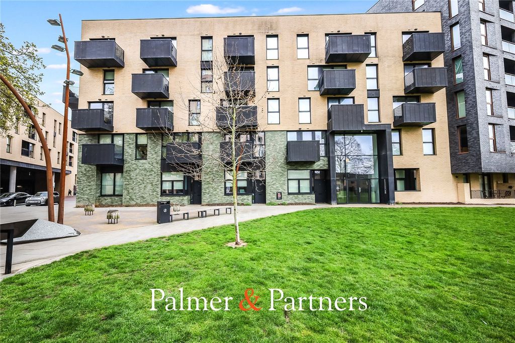 Property photo 2 of 32 Picture No. 27