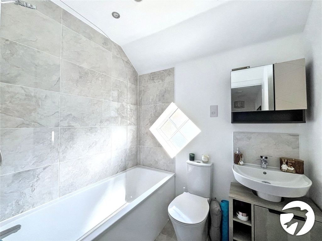 Property photo 3 of 11 Picture No. 08