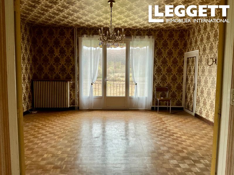 Property photo 3 of 10