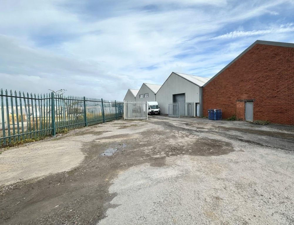 Property photo 2 of 8 Entrance.Jpeg