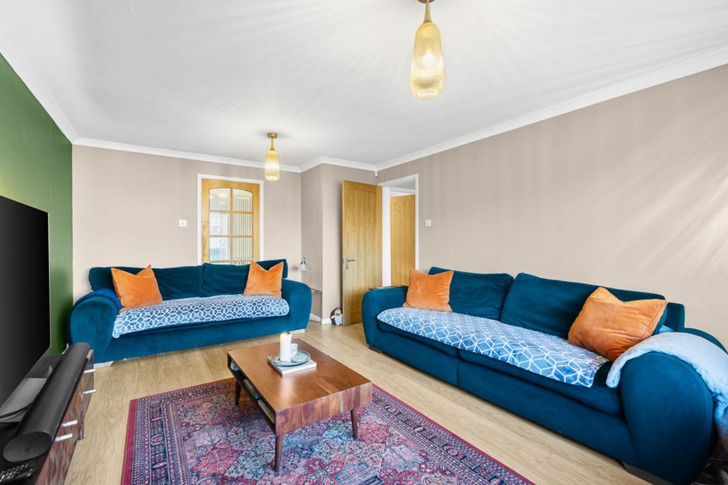 Property photo 3 of 22