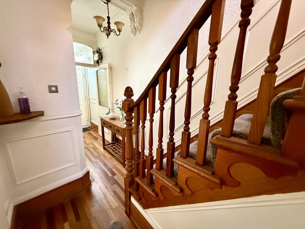 Property photo 2 of 9 Img_0215