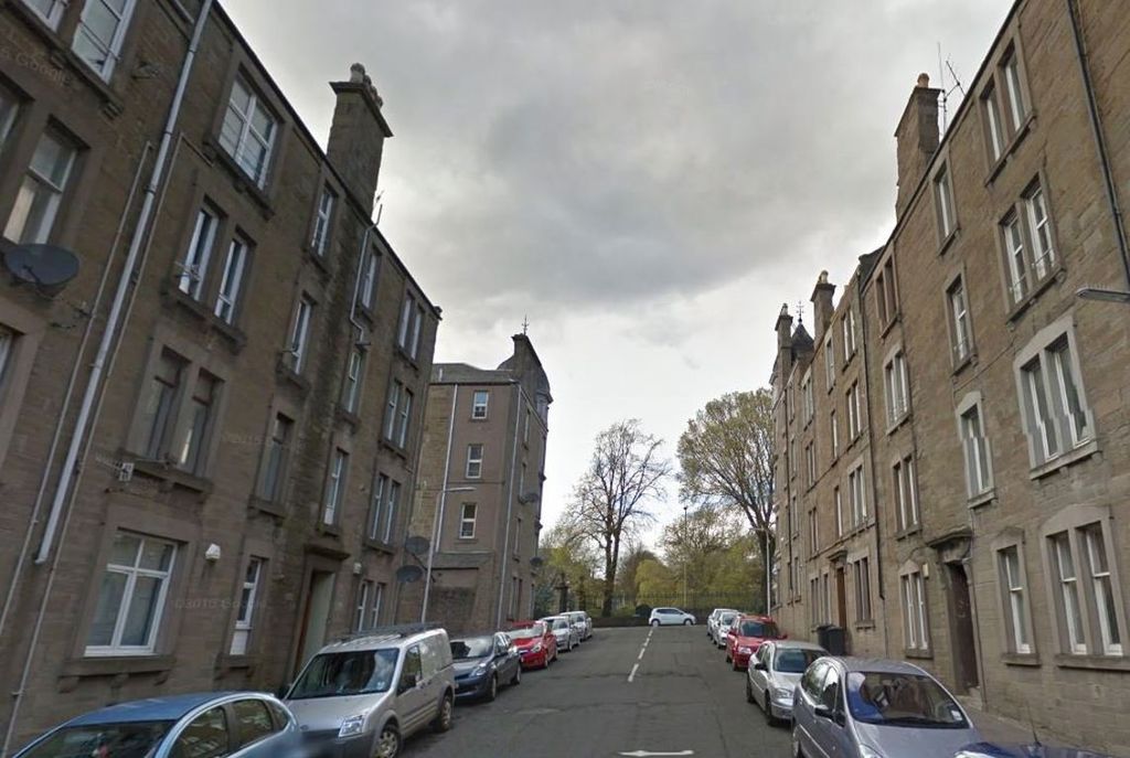 Property photo 2 of 9