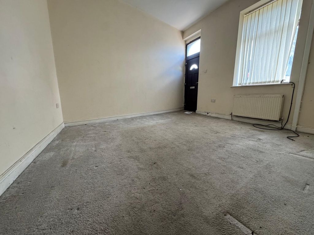 Property photo 1 of 4