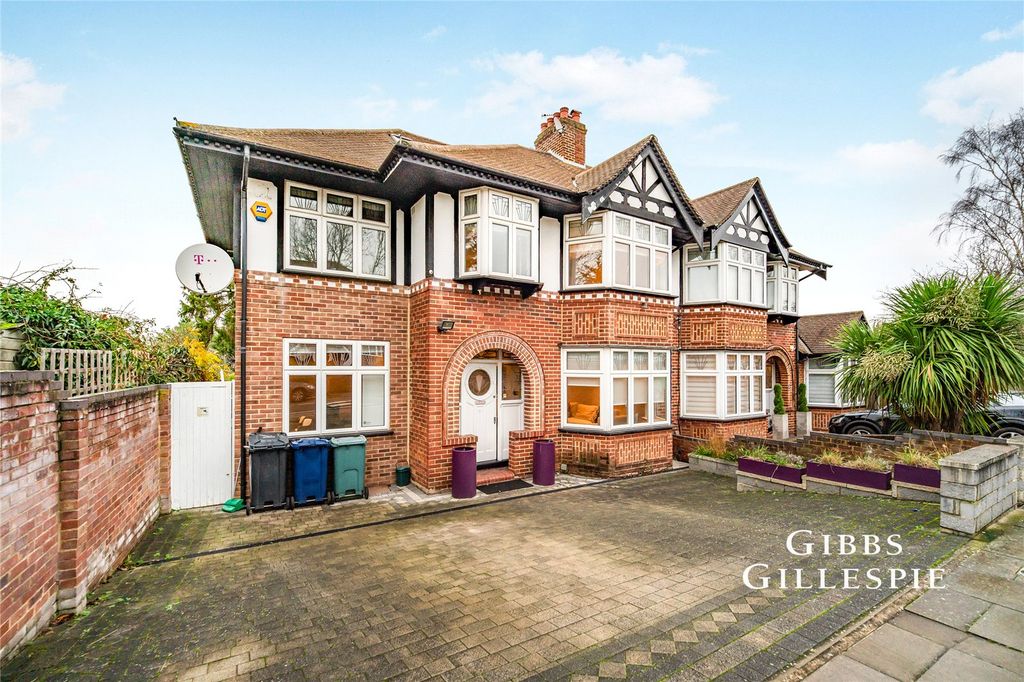 Property photo 1 of 17 Picture No. 16