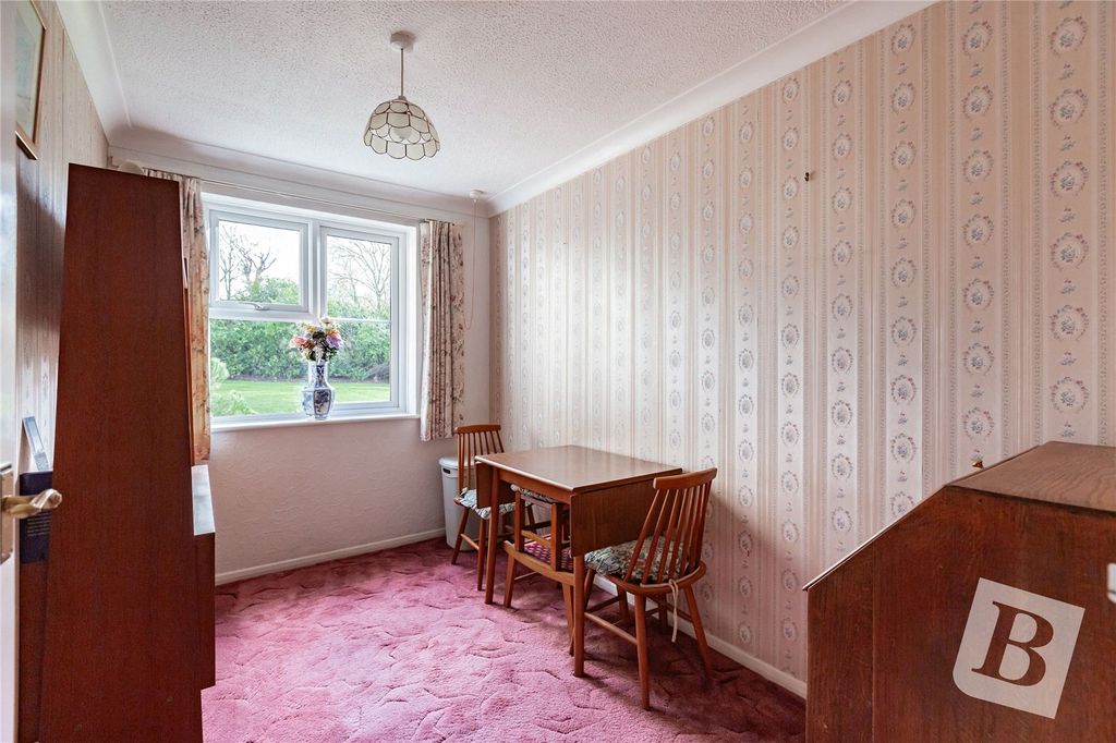 Property photo 3 of 9 Bedroom Two