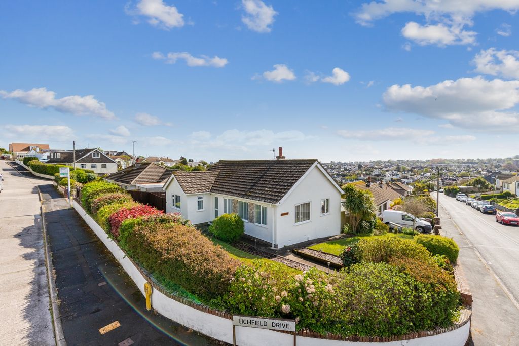 Property photo 1 of 12 A01 - 30 Copythorne Rd Brixham - 250423-A-2