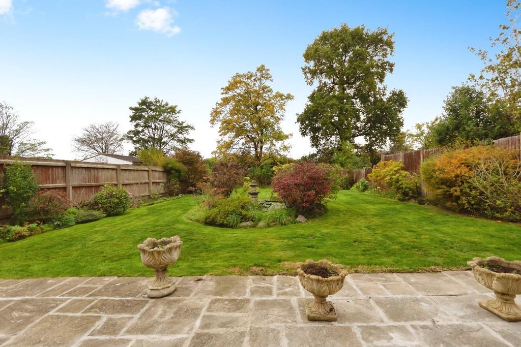 Property photo 3 of 32 Zjn1Ytkn_0Ugj7Qgwj-R1Q.Jpg