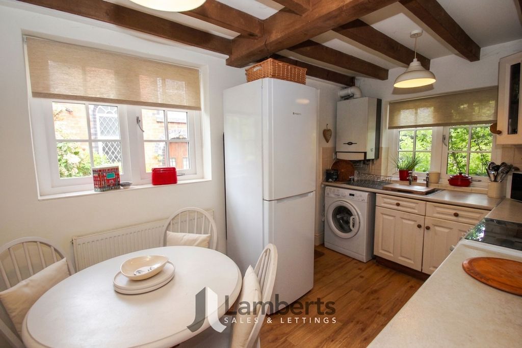 Property photo 3 of 17 Kitchen/Diner