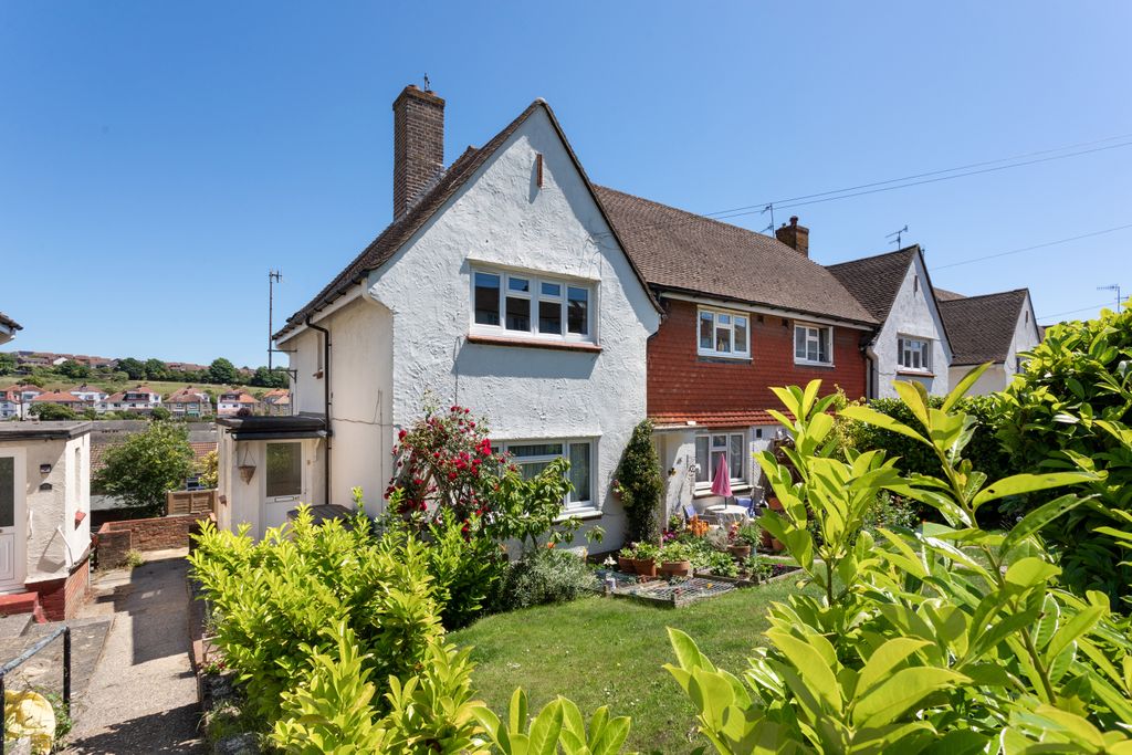 Property photo 1 of 11 47Drovecrescent001