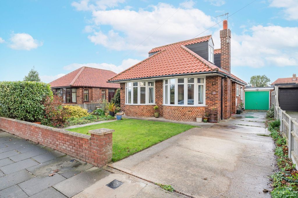 Property photo 1 of 22