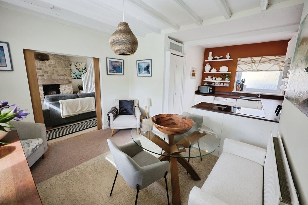 Property photo 3 of 14 Pbox-Img.Jpg
