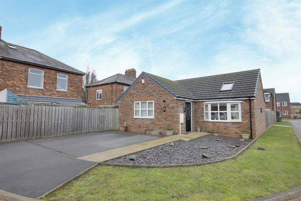 Property photo 1 of 10 Front.Jpg